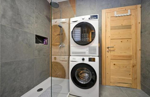 Beautiful Home In Maglenca With Sauna - Foto 33