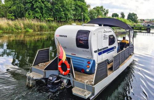 Hausboot auf der Peene, Demmin - Foto 1