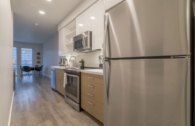 Domicile Suites at Mark on 8th - Photo 44