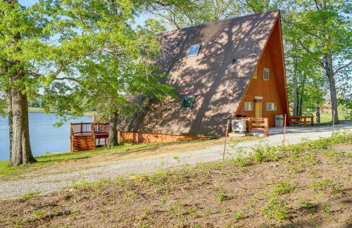 Lakefront A-Frame Cabin with Community Perks - Foto 35