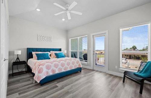 Beautiful New 3 Bedroom Townhouse w/ Private Pool - Foto 17