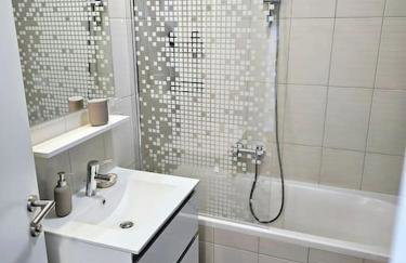 West View 130 apartment with parking - Photo 34