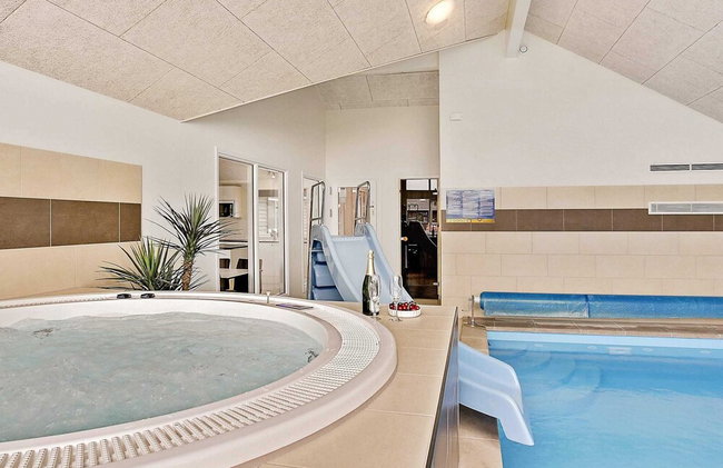 5 Star Holiday Home in Vejby - Photo 2