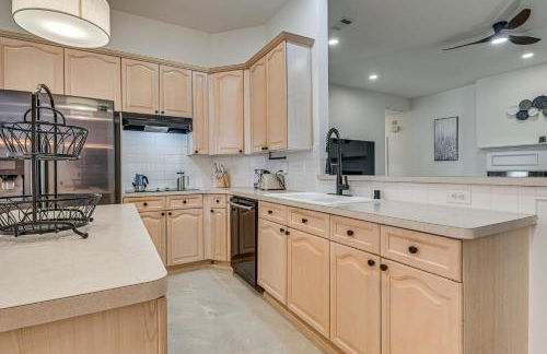 Elegant Home with Private Patio, 2 Mi to UTD Campus! - Photo 9