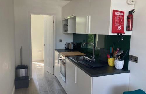 The Salt Box- Lovely refurbished annexe, free parking, walk to Porth beach. - Foto 3