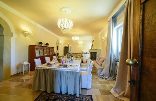 Villa Nina Luxury With Pool - Happy Rentals - Foto 24