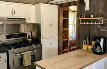 Rustic Cottage Rental with a Hot Tub Perfect for Luxury Camping in Santa Margarita - Foto 17