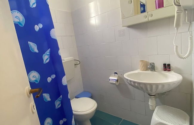 Alonnisos Beachfront Getaway - Cozy Summer Gem - Foto 13