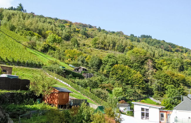 2 bedroom Apartment in Traben-Trarbach - Photo 5