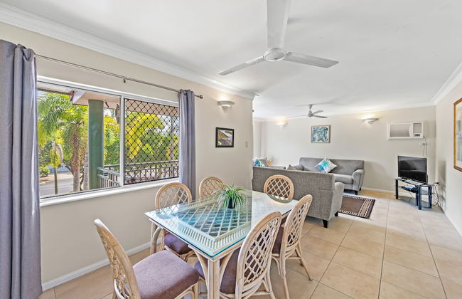 Koala Court Holiday Apartments - Photo 34