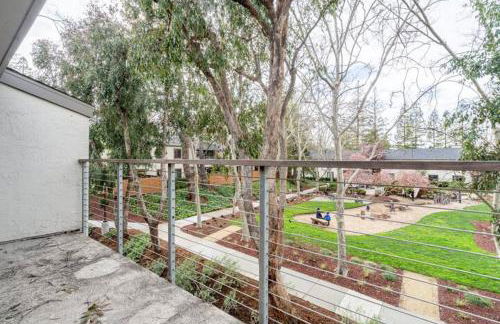 Sharon Green apartments by FantasticStay - Photo 78