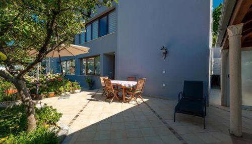 Uvala Apartment - Foto 3, Garden, Garden view