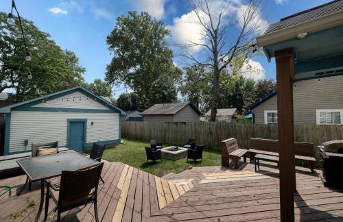 Indy Gem, Mins from Downtown with Hot Tub - Photo 2