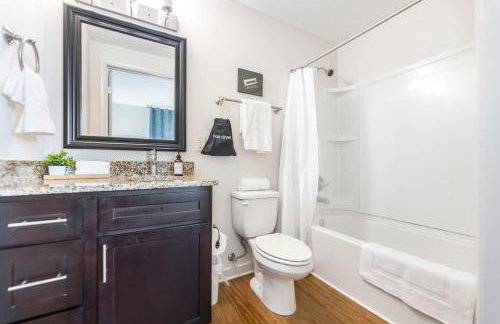 The Lofts at Cherry DT w Amenities - Foto 5