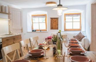 Gehobenes Ambiente in historischer Wohnung - Photo 33