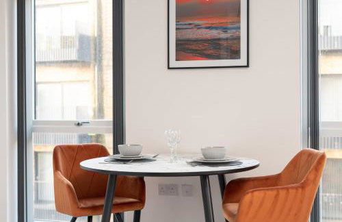 Lovely Home Near Canal, Park, & Central MK - Photo 8