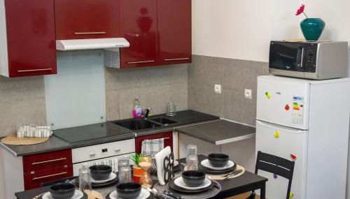 Appartement avec 2 chambres Jardin privé parking gratuit - Foto 5