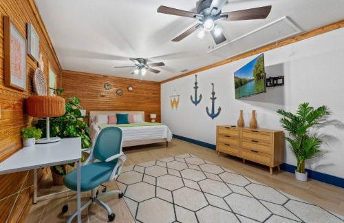 Pets OK! Heated Pool mins to 3 Sisters Spring! - Foto 69