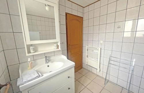 Triplex atypique-Cour intérieure-Commerces à pied - Foto 13