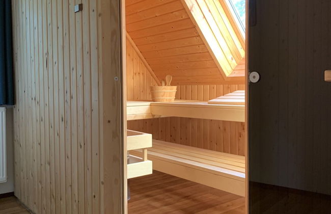 Radiant House Around Beach With Garden in Schoorl - Photo 11