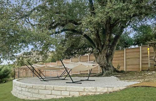 Stunning Spanish-Style Retreat with Pool Sleeps 28 - Foto 20