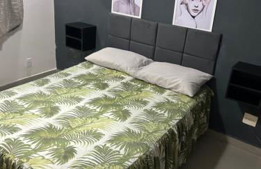 Apartamento Copa Chic- Perto do metrô- centro comercial de Copacabana - Foto 1