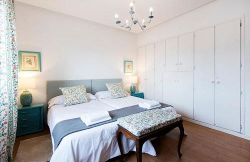 Queen Fabiola Villa, spacius home with private Pool in east Malaga - Photo 27