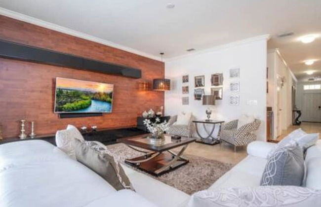 Gorgeous 6 Bedroom w Pool Paradise Palms - Foto 3