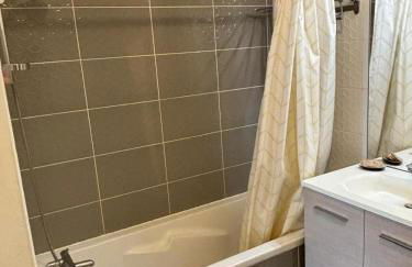 3 chambres, métro tram à 50 m, parking privé ! - Foto 18