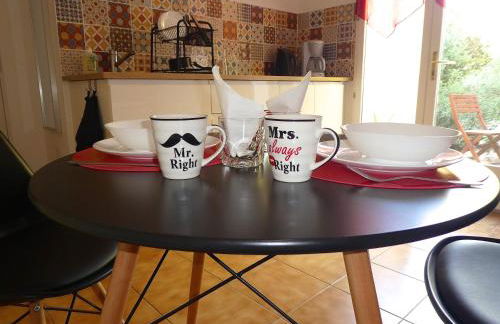 Les Restanques de Toucas - Studio dans villa avec jardin et piscine partagée - Foto 18