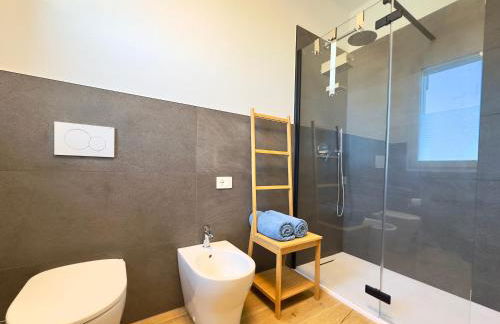 20 min Venezia Modern Apartament with terrace - Foto 10