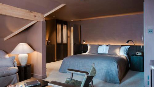 Hyll Hotel - Photo 4