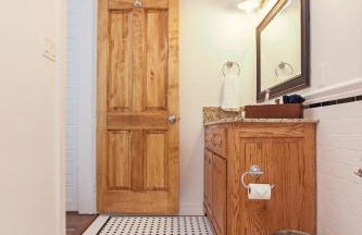 Victorian Cabin Rental with Outdoor Fireplace and Bearpen Creek Views near Dallas, Texas - Foto 15