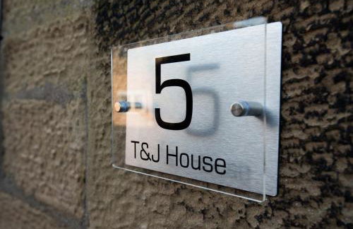 T&J House in Eyemouth: Cozy Coastal Retreat - Photo 7