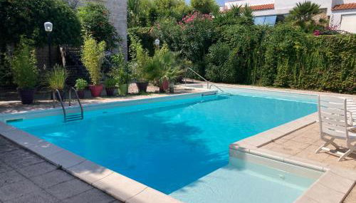 Villa sul mare con piscina privata - Foto 5, sunbed, Garden view