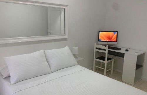 2 Habitaciones con vistas y 2 Terrazas en Primera Linea Playa Samil - Foto 16