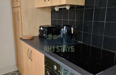 Rectory5 - 5 bedroom 7 beds Parking Perfect for Contractors - Foto 10