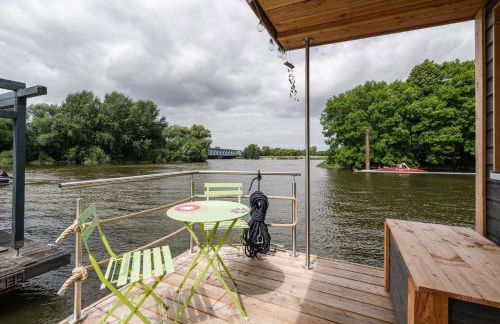 Hausboot AHOI hochwertiges Hausboote mit großer Terrasse und Kamin - Foto 9
