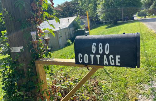 Country Cottage Love Nest Lake Cumberland KING BED - Foto 13