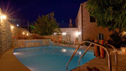 Eleni's Stately Home, picturesque location, By ThinkVilla - Foto 4, Garden