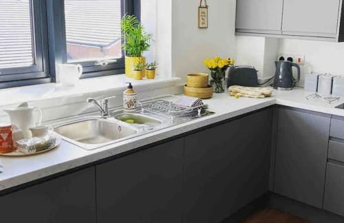 No5 at 53 - 2 bed apartment in Leek, Staffs Peak District - Photo 26