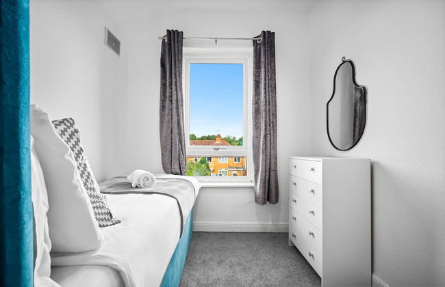 Cosy Three Bedroom Family Home With Garden - Foto 9