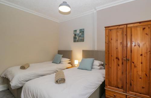 White Roses - Foto 29