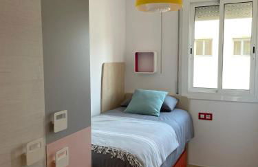 Cozy Beach House with Pool & BBQ - Foto 9