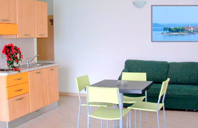 Apartment in Residence on Lake Maggiore near Beach - Foto 8