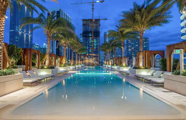 Suites at SLS LUX Brickell managed by CE - Foto 1