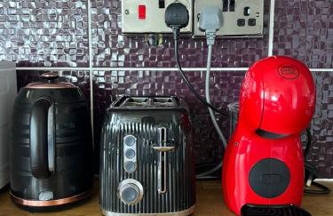 Stuning city views steps from the Iconic Abbey Road crossing - Foto 10