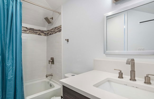 Upstay - Eastside Home w LRG Patio - Rooftop Deck - Foto 32