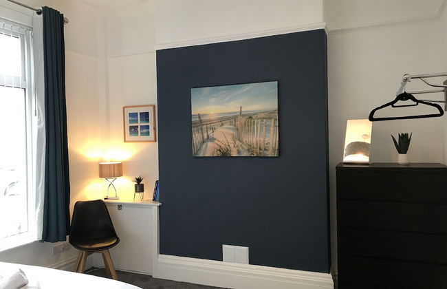 Bright Spacious 3-bed With Office & Patio, Preston - Foto 11