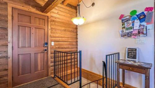 Elkhorn 3 Bedroom 2 Bathroom Log Cabin Sleeps 8 - Lincoln Log Cabin - Foto 5